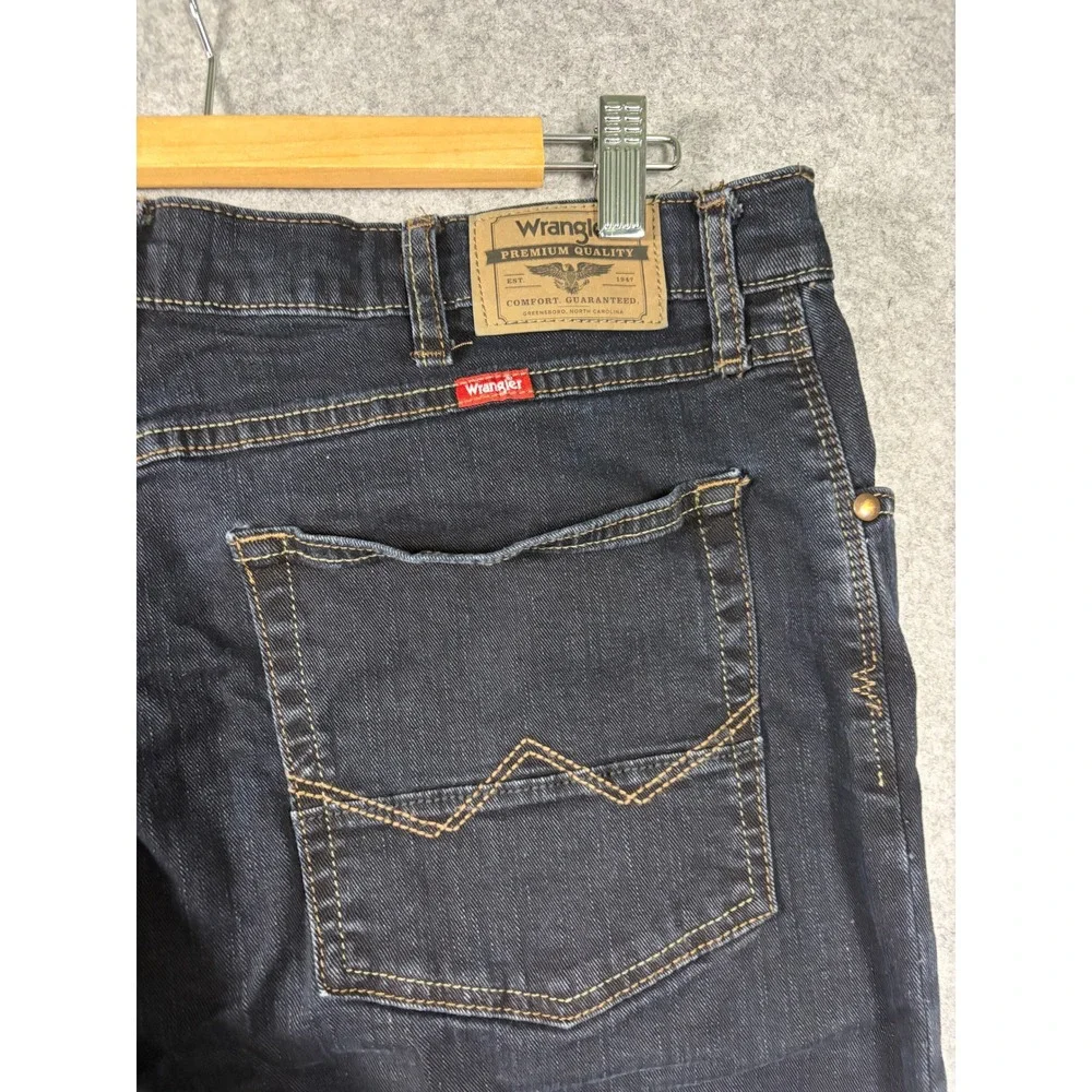 Wrangler Mens FiveStar Premium DenimJeans 36x30 Dark Wash Straight Leg 1095STWDH